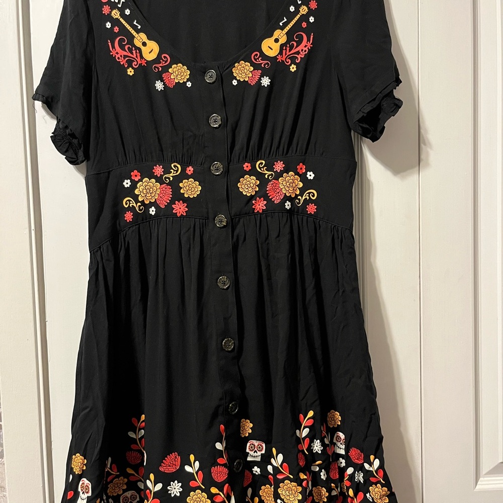 Boxlunch Pixar Movie Coco Floral Embroidered Black Dress